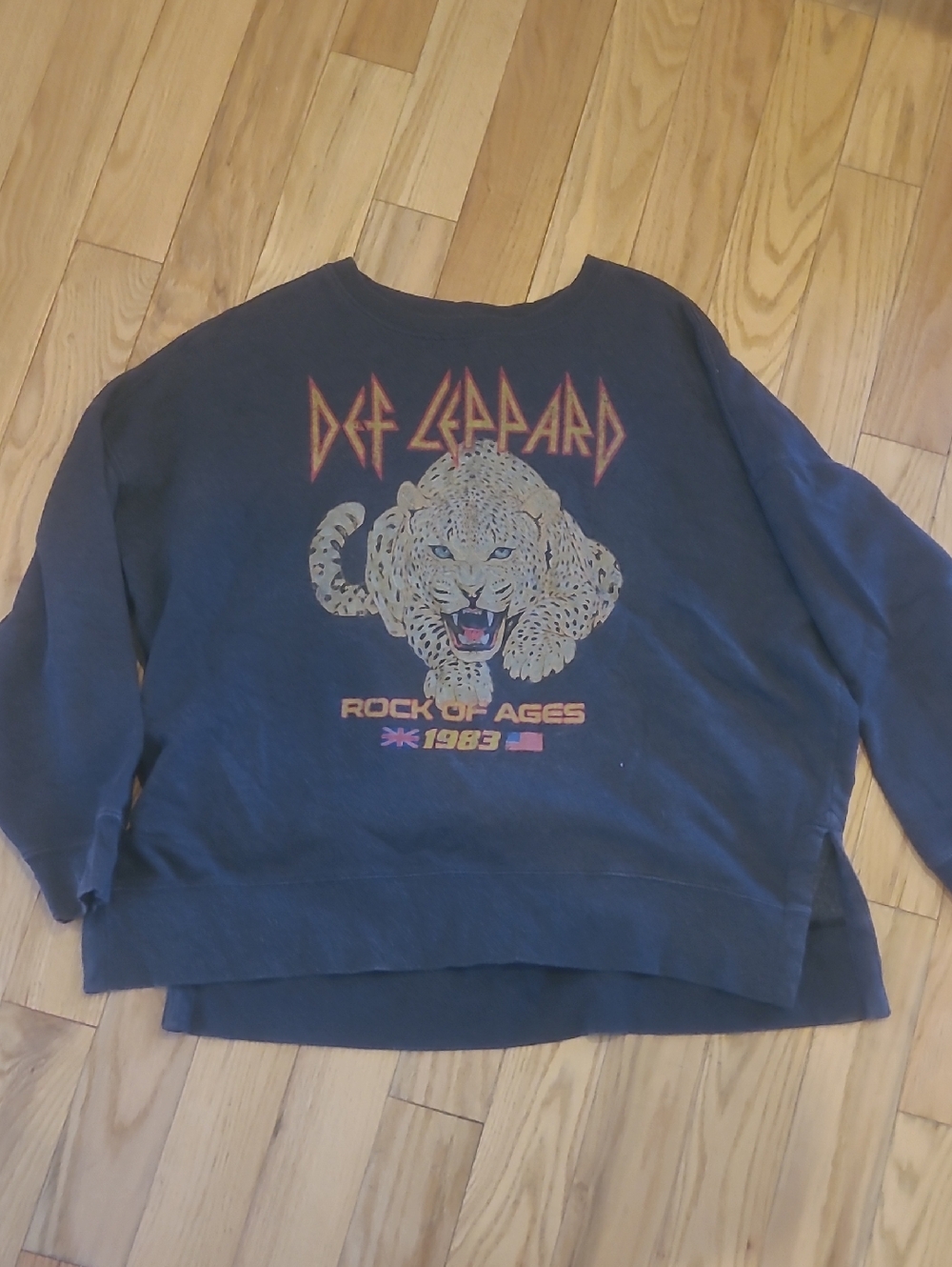 Def Leppard Black Rock of Ages Graphic Sweatshirt